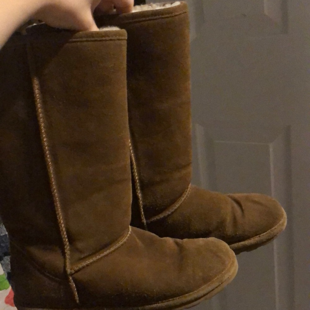 Fluffy bear paw boots